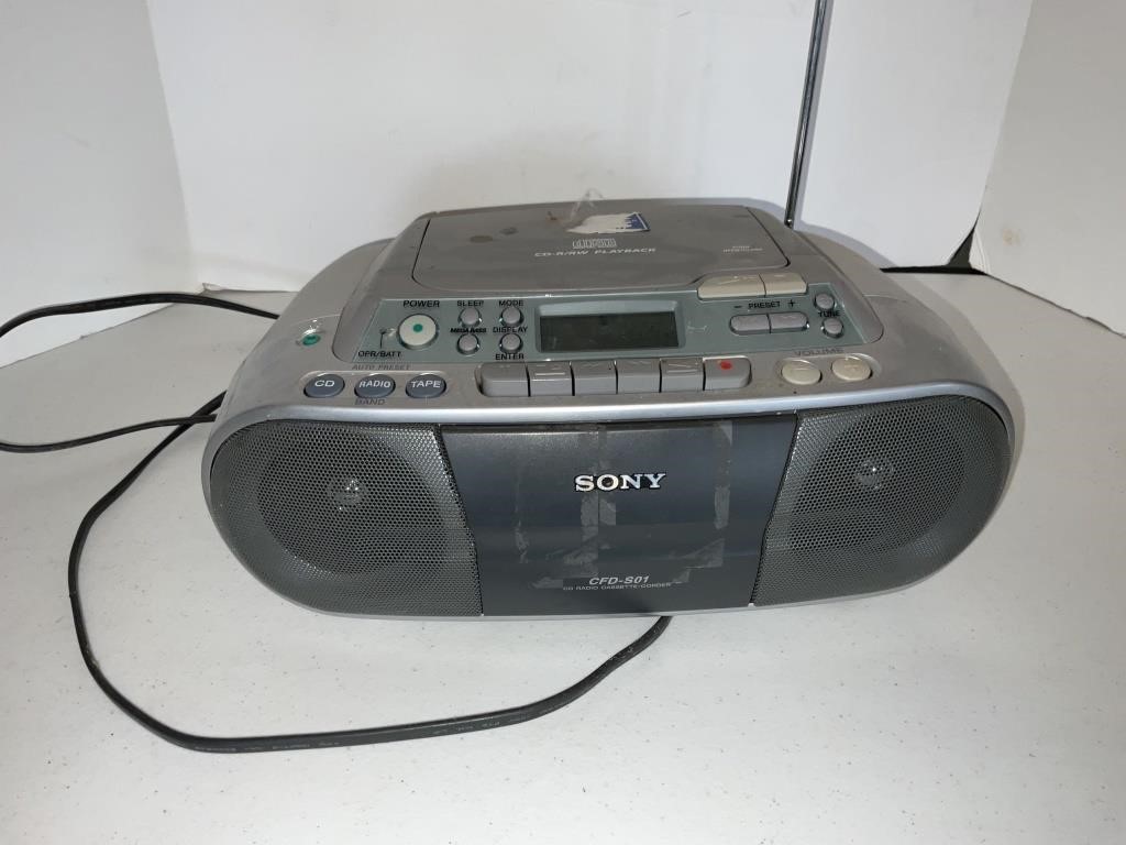 Sony AM/FM cassette and CD
