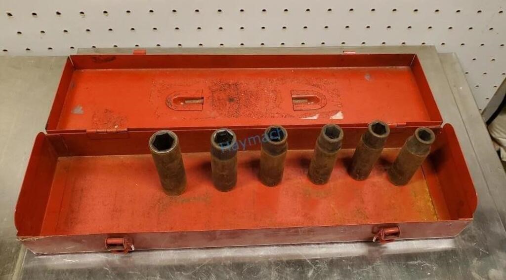 SOCKET SET W/ TOOL BOX, 10MM - 15MM