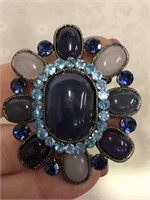 Beautiful Vintage Brooch / Shades of Blue Stones