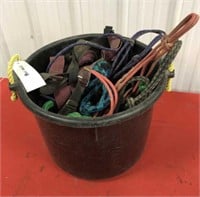 Black Muck Tub Incl Rope Halters, Leads & Straps