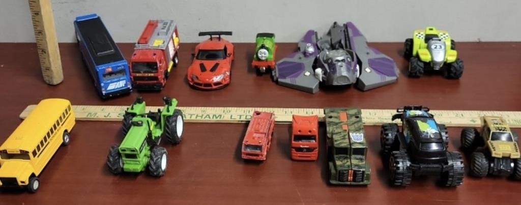 Box Lot of 13 Toy Vehicles