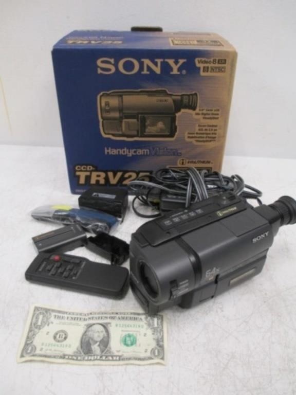 Sony CCD-TRV25 Handycam Video Camera in