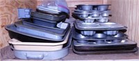 Metal cookie sheets - Aluminum muffin tins