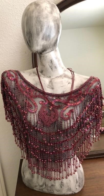 E - MANNEQUIN W/ BEADED WRAP (B39)