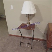 Small table w/metal folding legs, lamp