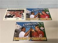 Signed Detroit Red Wings Memorabilia