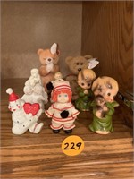 SMALL FIGURINES