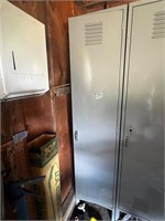 One metal locker ( matches lot 822)