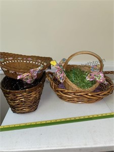 Small assortment of baskets
