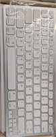 Wireless keyboard for IPads and other Android Pads