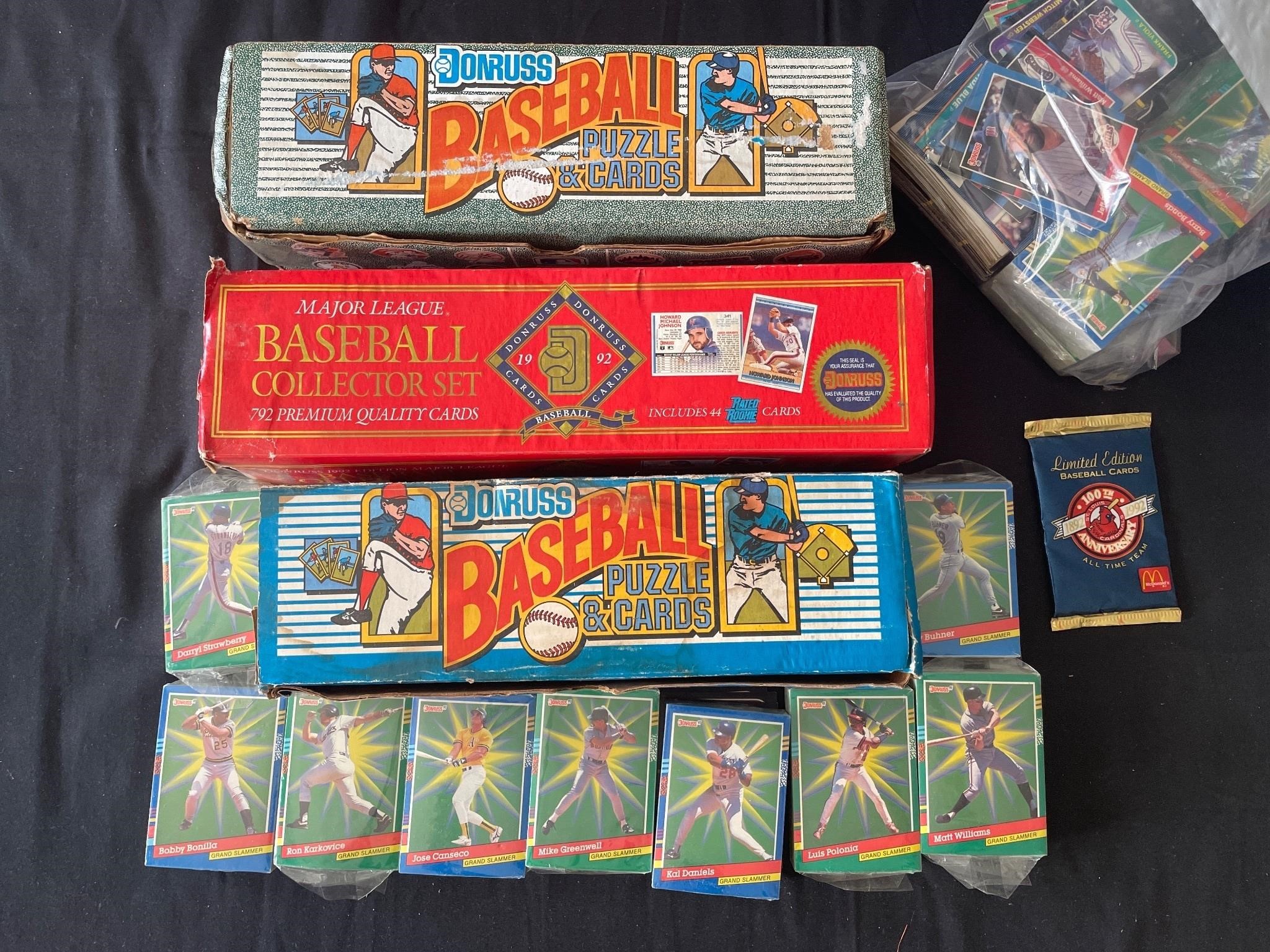 Assorted vintage baseball cards