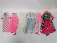 CLOTHING LOT - 6 OUTFITS: