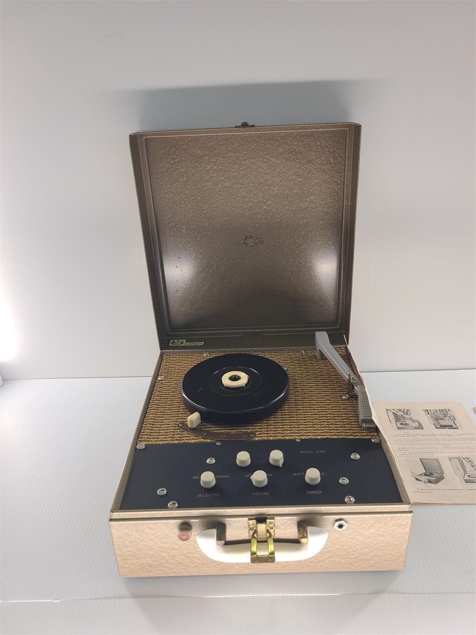 Vintage Herters game call Phonograph