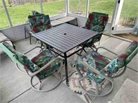 Outdoor Patio Set w/ 4 Chairs