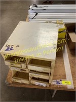 14x14x14 storage case, asst filters