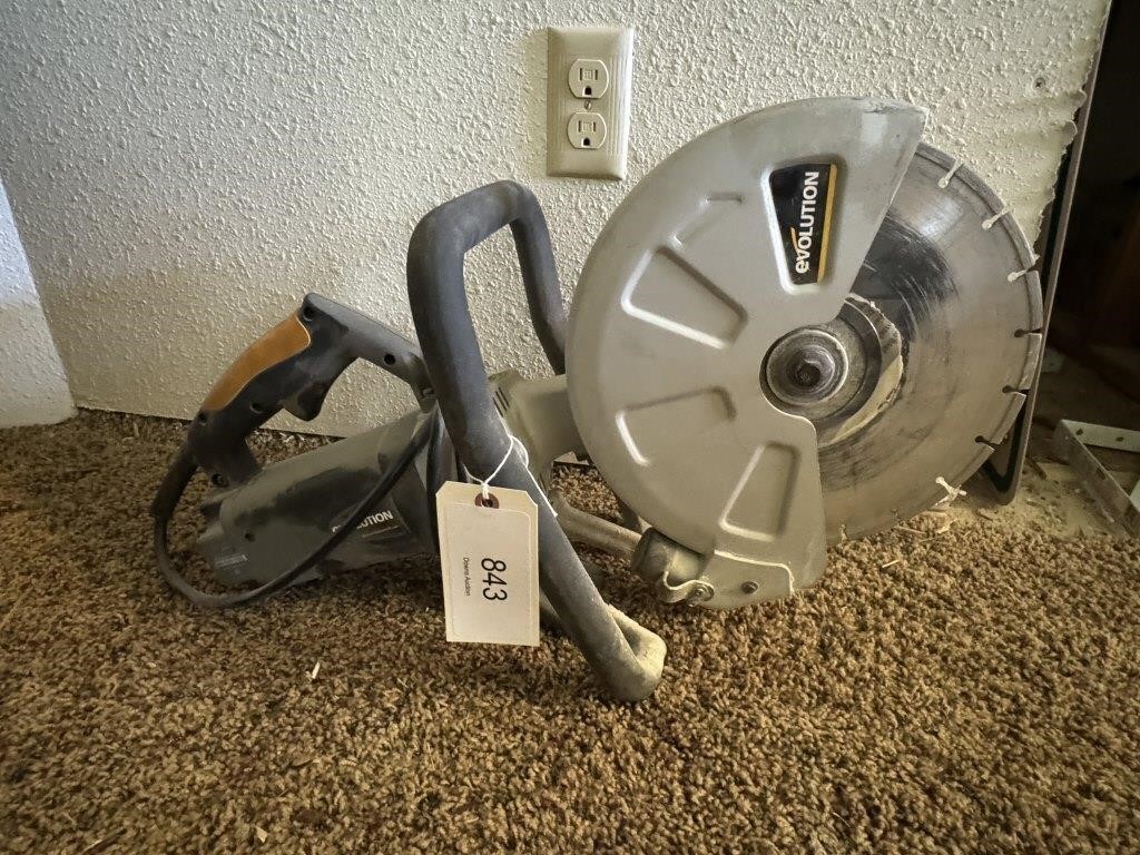 Evolution Concrete Saw