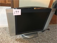 EMERSON LCD 20" TV - NO REMOTE