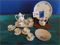 Mini Tea Set - Tea Cup and Saucers (1.5")