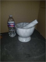 Marble Mortar and Pestal 7in diameter x 5in tall