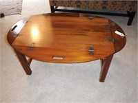 Lot # 217 - Cherry Butlers style cocktail table