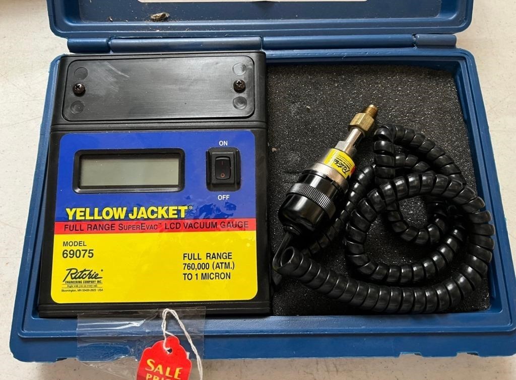 Yellow Jacket LCD Vacuum Gage