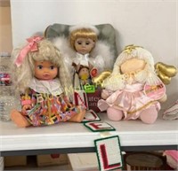 3 Dolls, Noel hanging sign