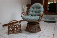 Sunroom Furniture Bamboo Chair & Magazine Rack