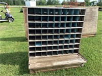 Pigeon hole organizer stand