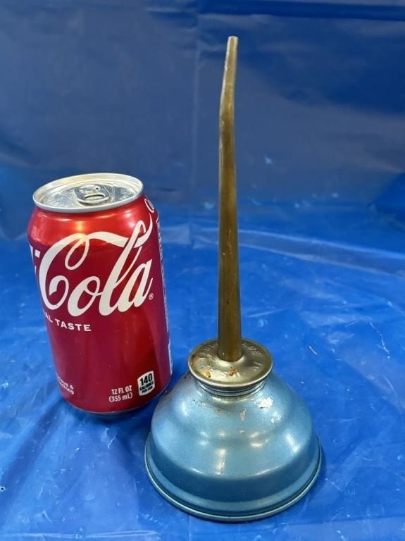 WW! Vintage Eagle Thumb Pump  Oil Can