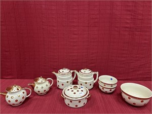Hall China, 8 Pieces: 2 Gold Dot Coffee Pots; 2