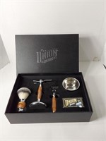 Like New Union Razors Cartridge Razor Gift Set U8C