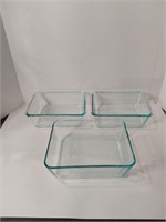 3 Aqua Blue Pyrex Baking Dishes  U8C