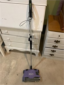 Shark 2 speed vacuum with charger