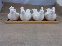 Chicken Condiment Tray with 4 Condiment Containers