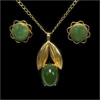 14K Yellow gold vintage jade necklace and earring