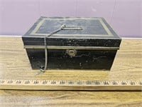 Vintage Metal Box w Key