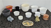 LOT OF ASSORTED POTS AND GARDEN ANIMALS
