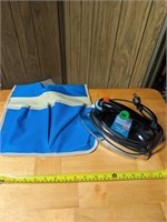 Black & Decker Clothes Iron & Hanging Cloth