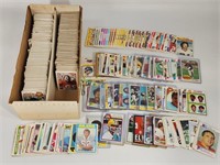 MIXED LOT MOSTLY VINTAGE TOPPS FOOTBALL CARDS