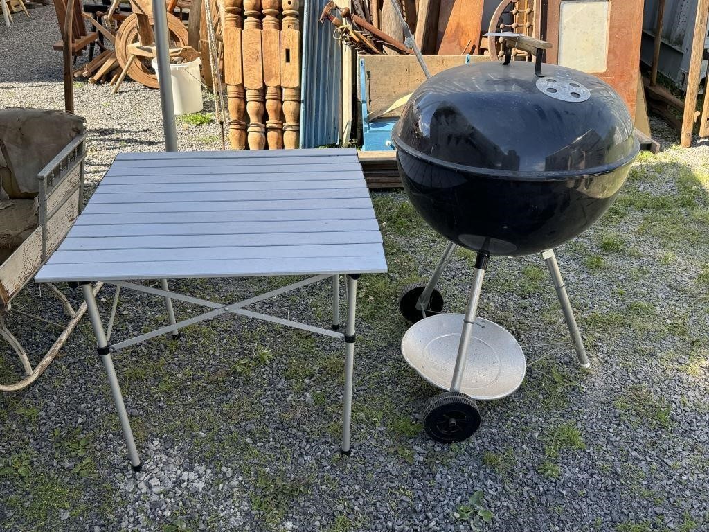 Weber Bar-B-Kettle Charcoal Grill & Folding Table
