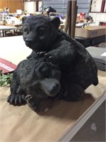 Statue of 2 cubs