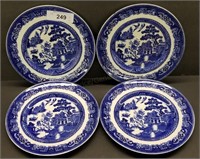 Set of Royal Staffordshire Blue Willow 9" Plates