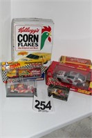 Kellogg's Collectors Box & (5) Cars (U238)