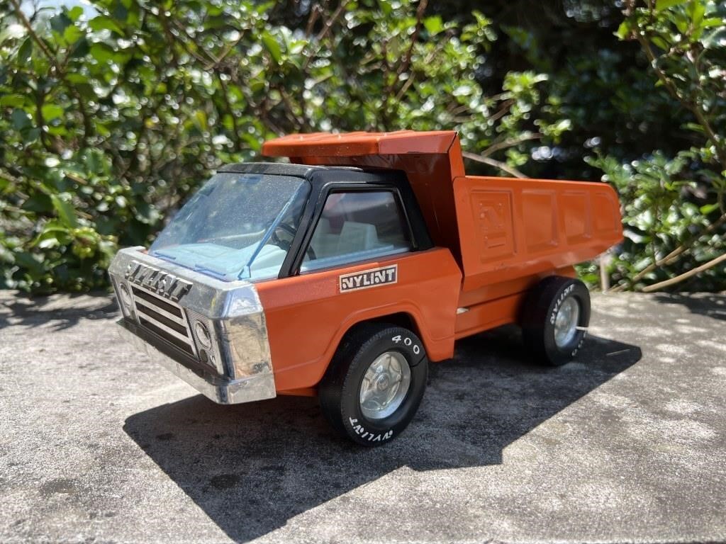 Nylint Orange Dump Truck