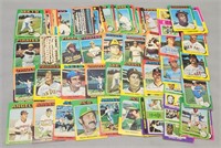 1975 Topps Baseball Cards Lot