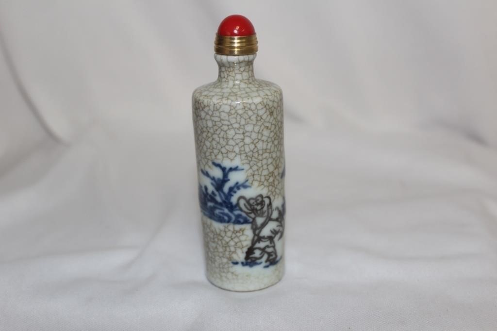 A Ceramic Snuff Bottle
