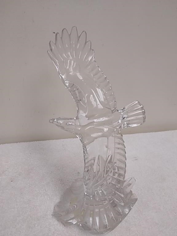 Clear glass Eagle statue