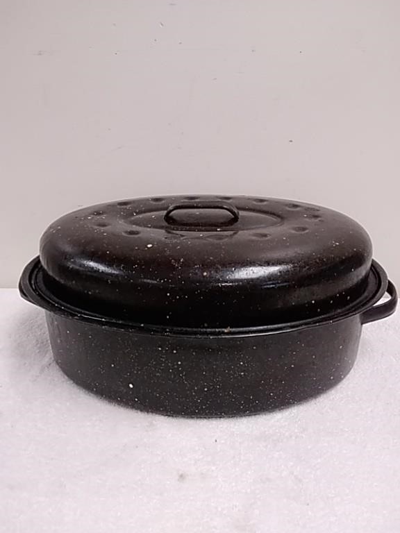 Large enamelware roasting pan