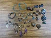 EARRINGS LOT