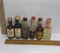 Vintage 6 mini liquor bottles *